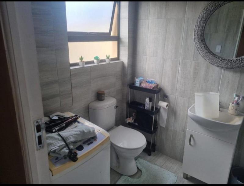 4 Bedroom Property for Sale in Fairfield Estate Western Cape